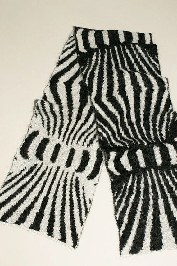 Black & Cream Oraculo Scarf