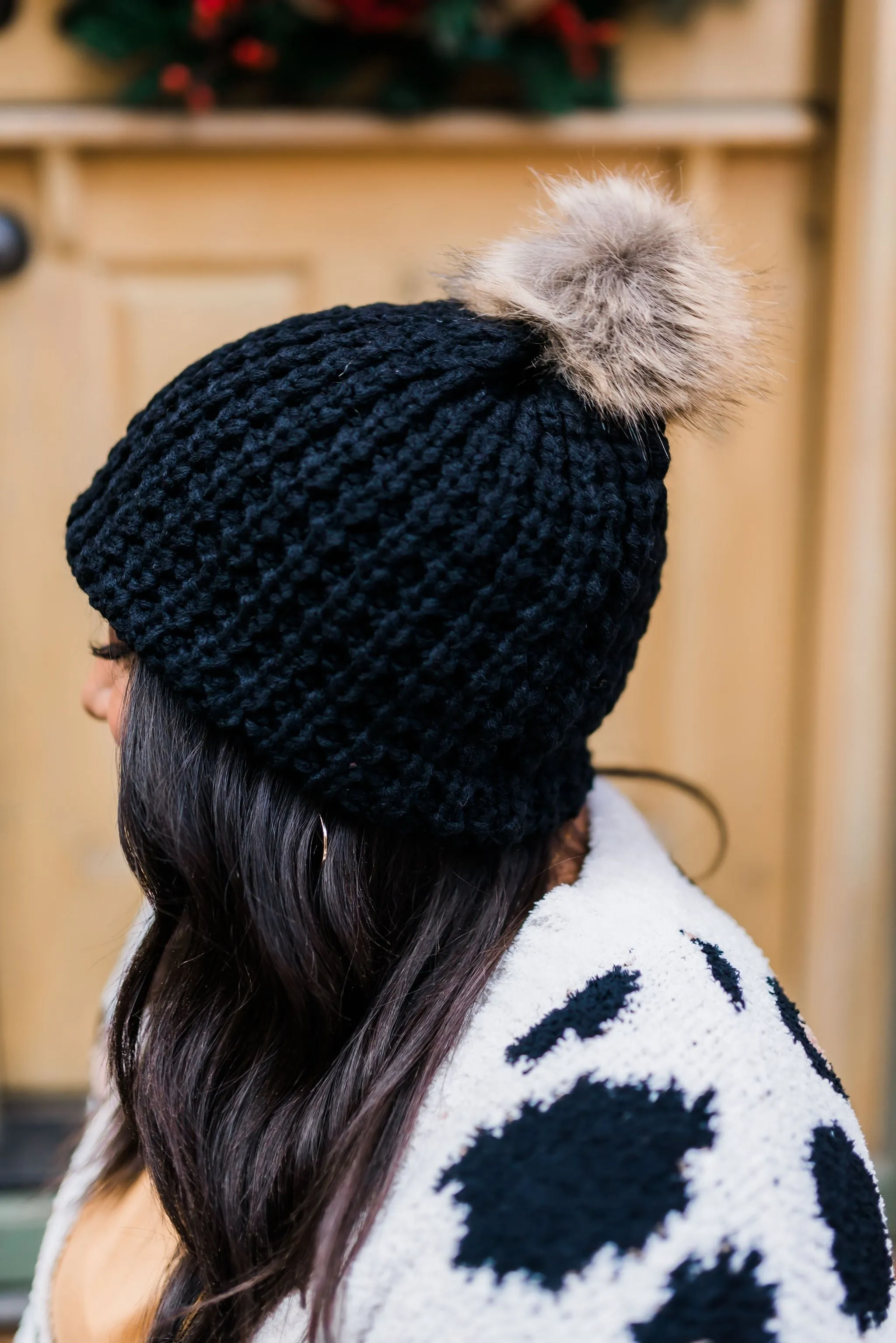 Cable Knit Beanie In Black