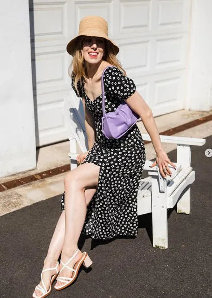 Chic Bucket Hat in Natural