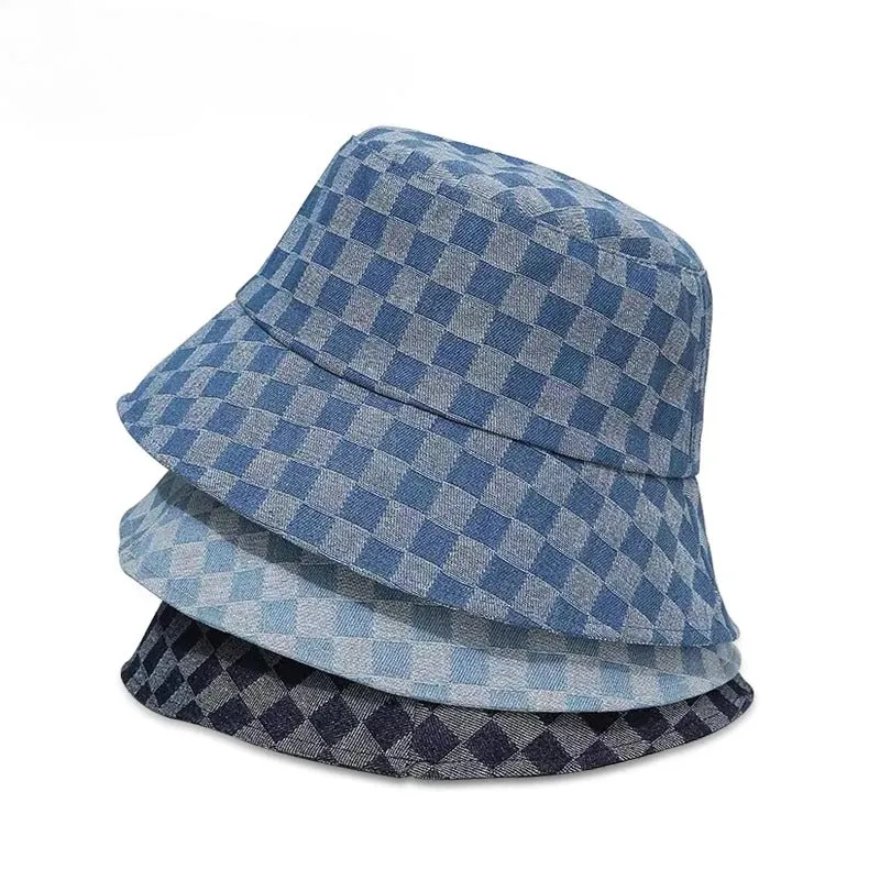 Chic Checkered Bucket Hats - Fushia